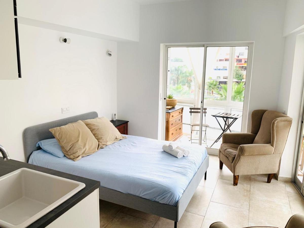Begonia City Center Apartment 230 By Namaste Elite توريمولينوس المظهر الخارجي الصورة