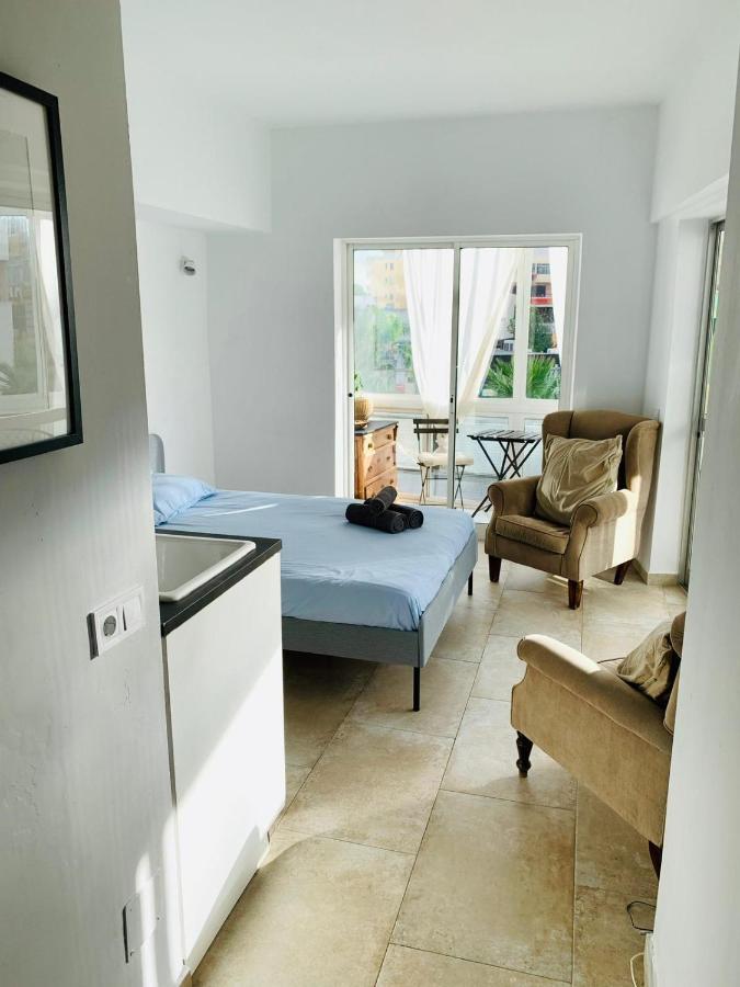 Begonia City Center Apartment 230 By Namaste Elite توريمولينوس المظهر الخارجي الصورة