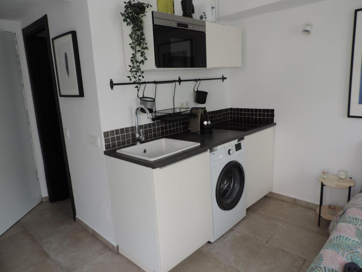 Begonia City Center Apartment 230 By Namaste Elite توريمولينوس المظهر الخارجي الصورة