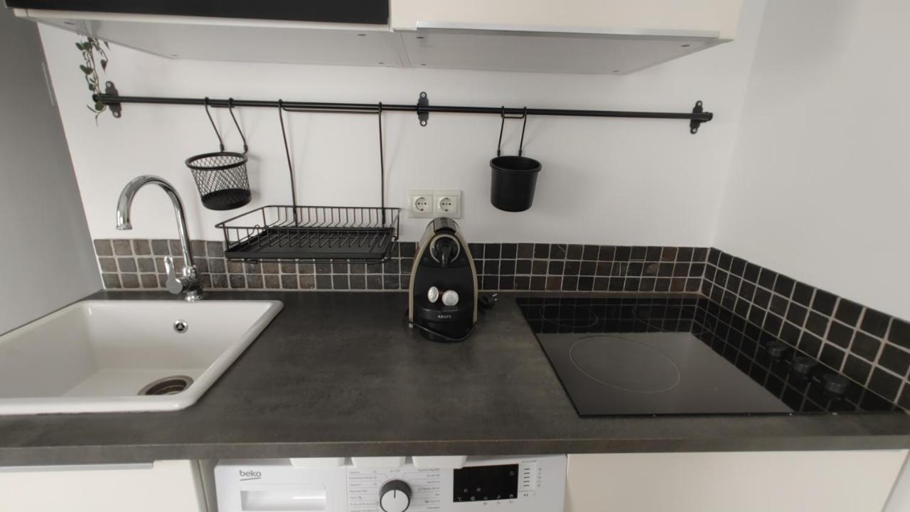 Begonia City Center Apartment 230 By Namaste Elite توريمولينوس المظهر الخارجي الصورة